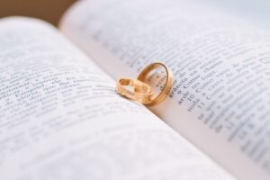 11 Dicas de como comemorar as bodas de ouro em casal