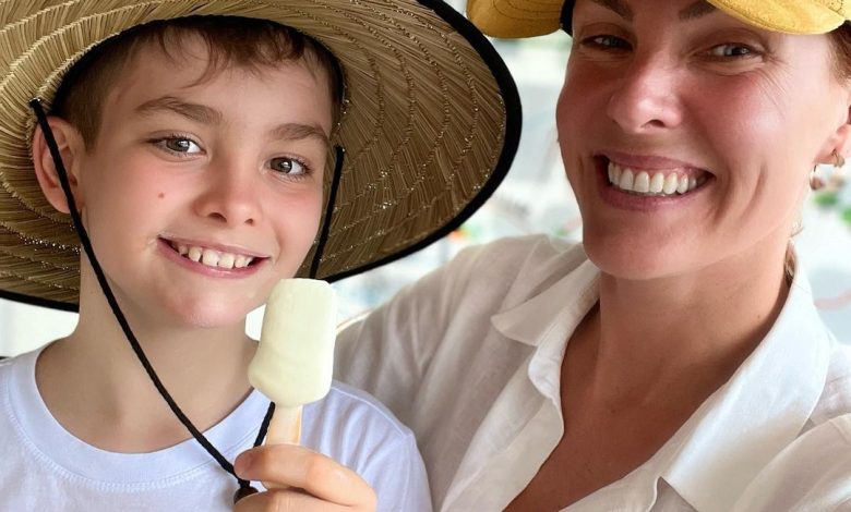 De acordo com Ana Hickmann, toda a confusão teve início na sua cozinha durante uma conversa dela com seu filho, Alezinho, de 9 anos (Foto: Instagram)