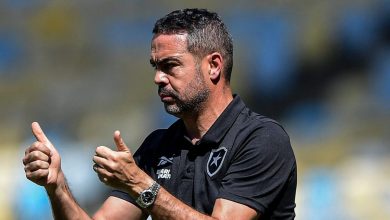 Botafogo vence o Flamengo e Artur Jorge mantém a boa maré com quatro vitórias consecutivas